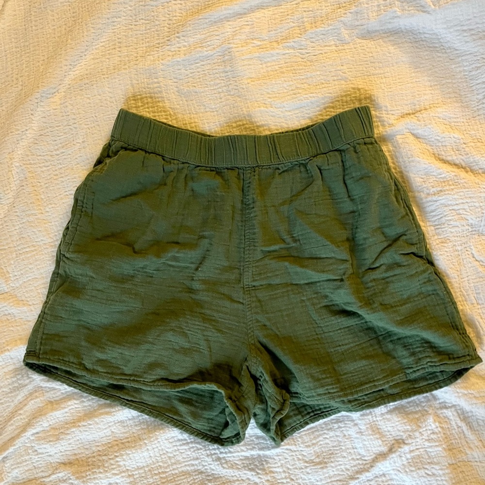 Universal Thread Pull On Shorts